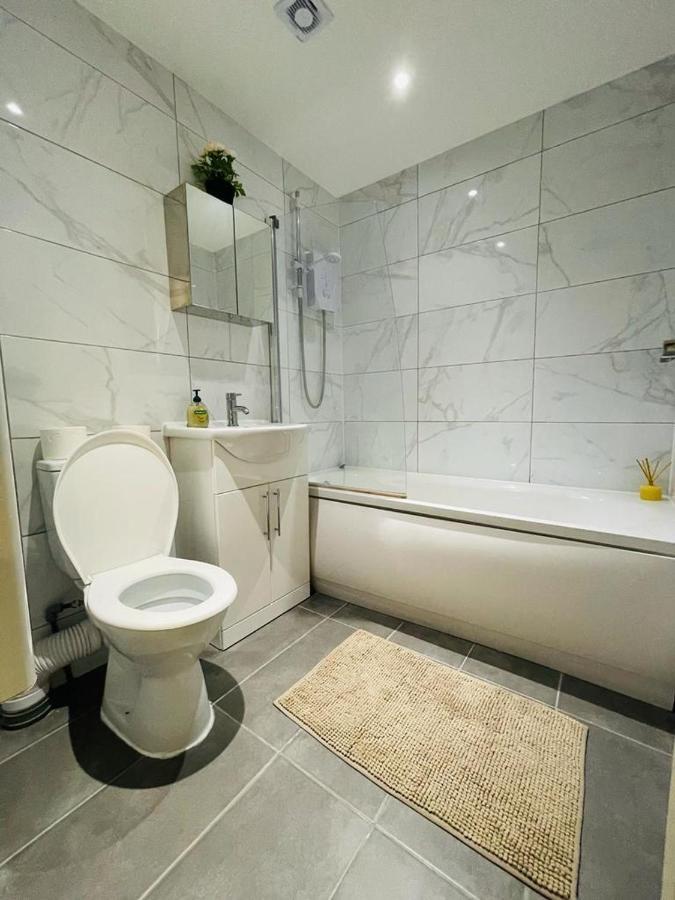 Lovely 2 Bedroom Serviced Apartment In London Exterior photo