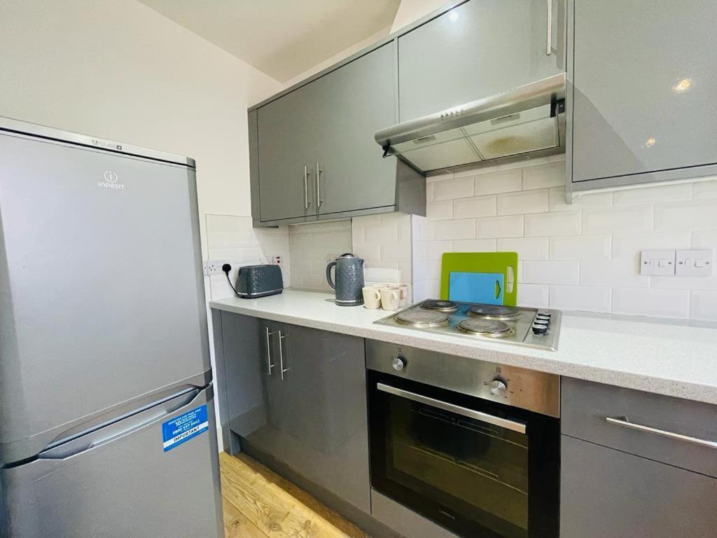 Lovely 2 Bedroom Serviced Apartment In London Exterior photo