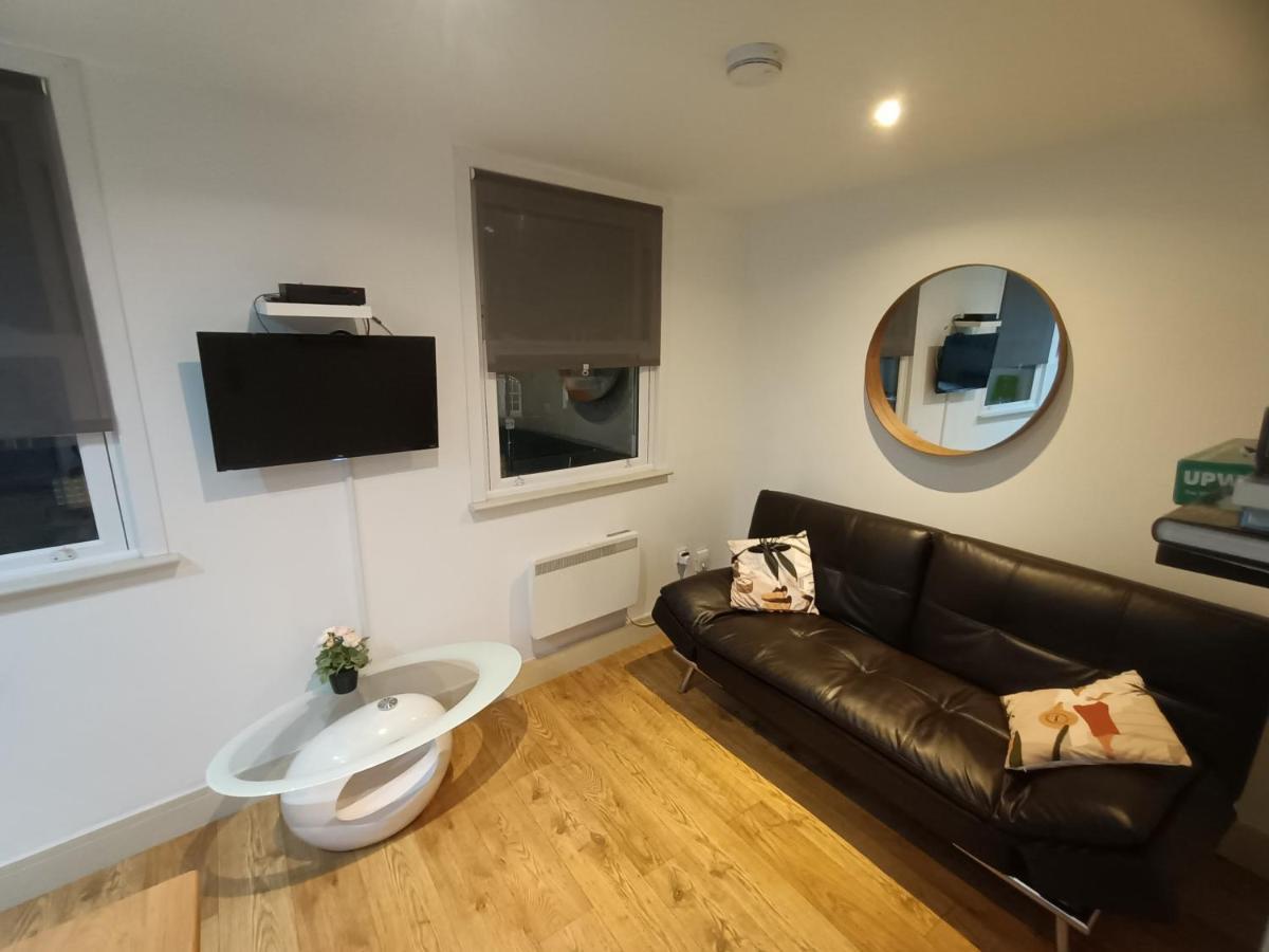 Lovely 2 Bedroom Serviced Apartment In London Exterior photo